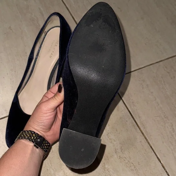 Cole Haan Dark Blue Women's Thick Heels Rounded Toe Pump NWOT - Picture 5 of 5
